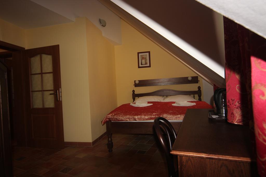 Hotel Pelikan Třeboň 外观 照片